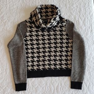 Lucky Brand Houndstooth Cowlneck Sweater  - M